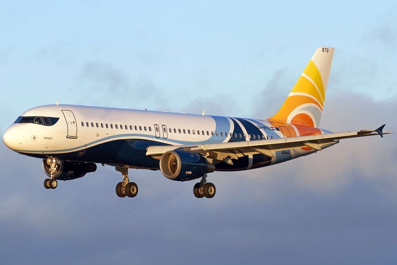 Airbus A320-212