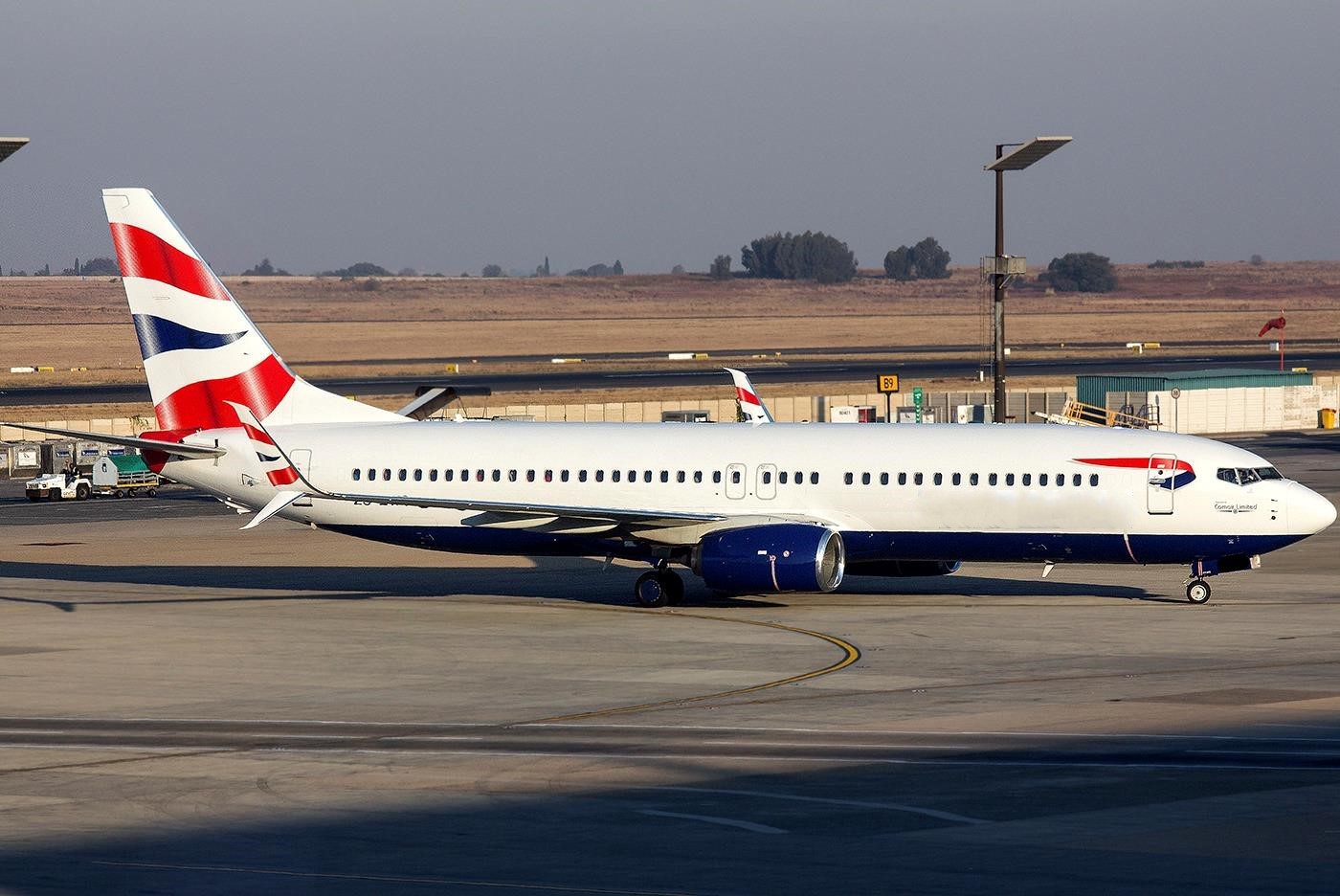 Boeing 737-8LD