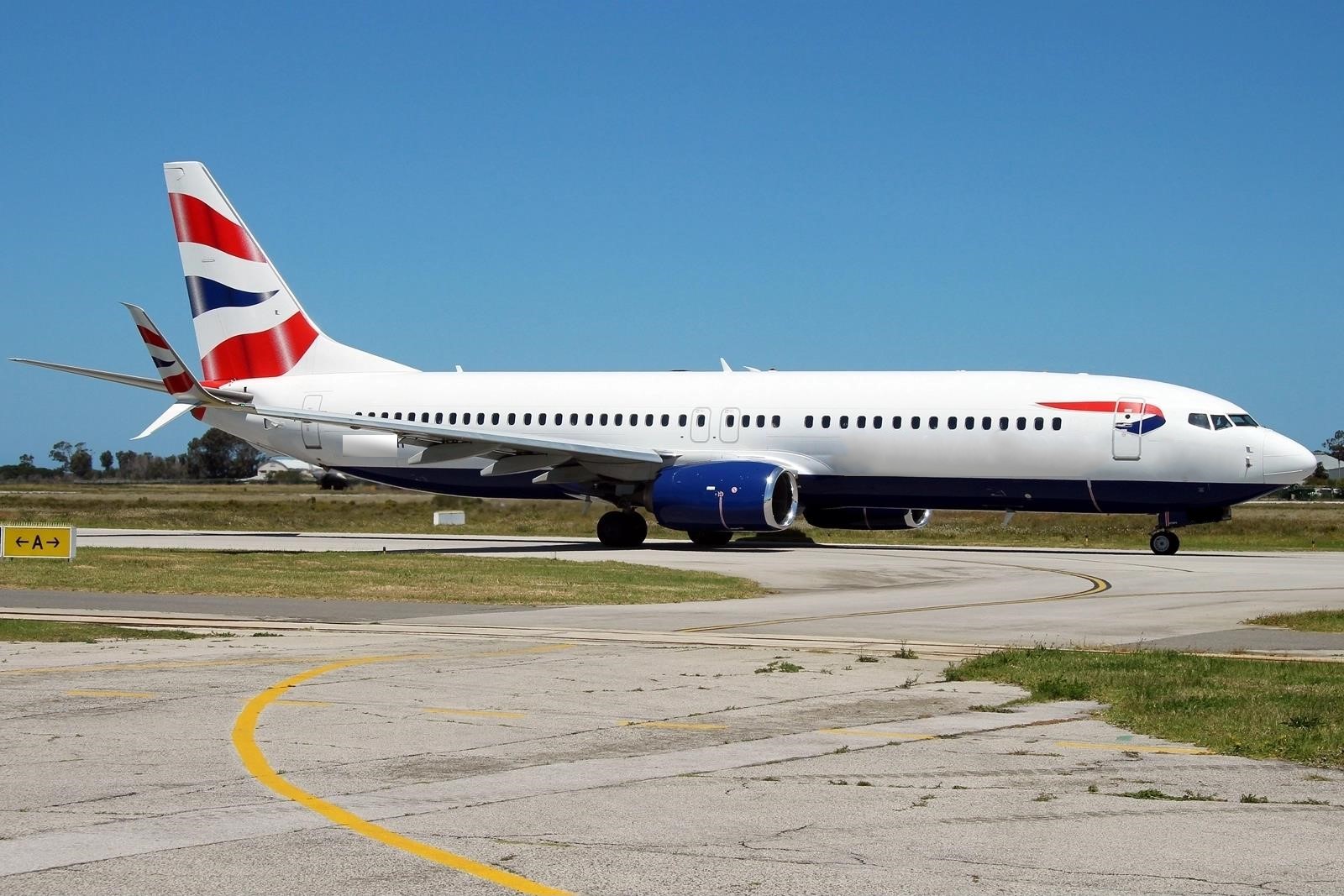 Boeing 737-8LD